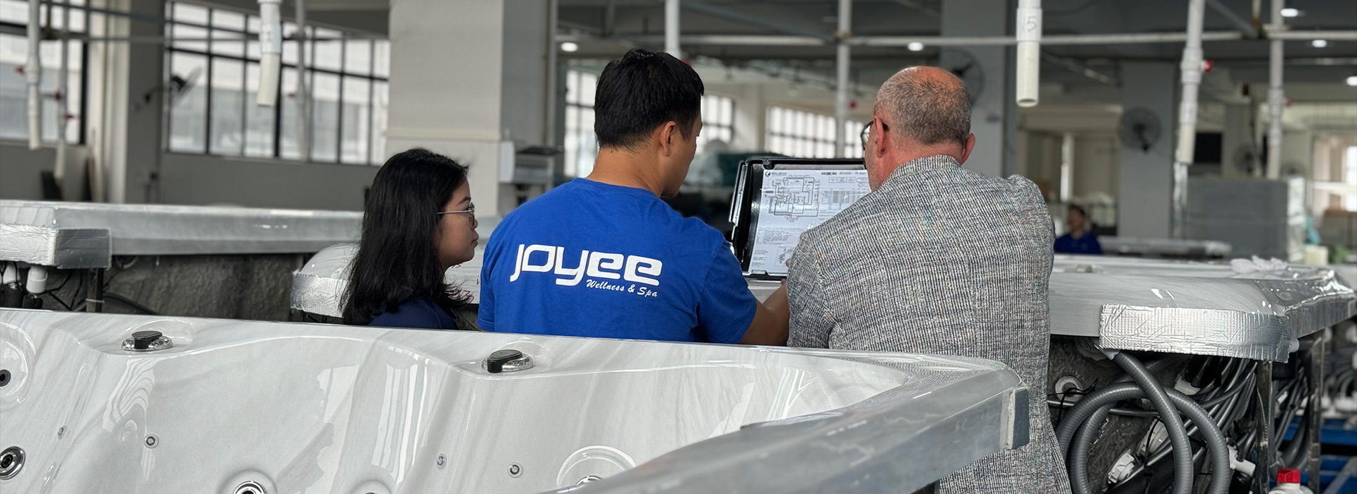 Complete Guide to Choosing a Hot Tub Manufacturer